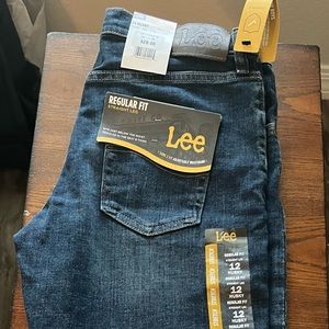 Lee Straight Leg Husky Size 12 boys jeans.  Stretchy